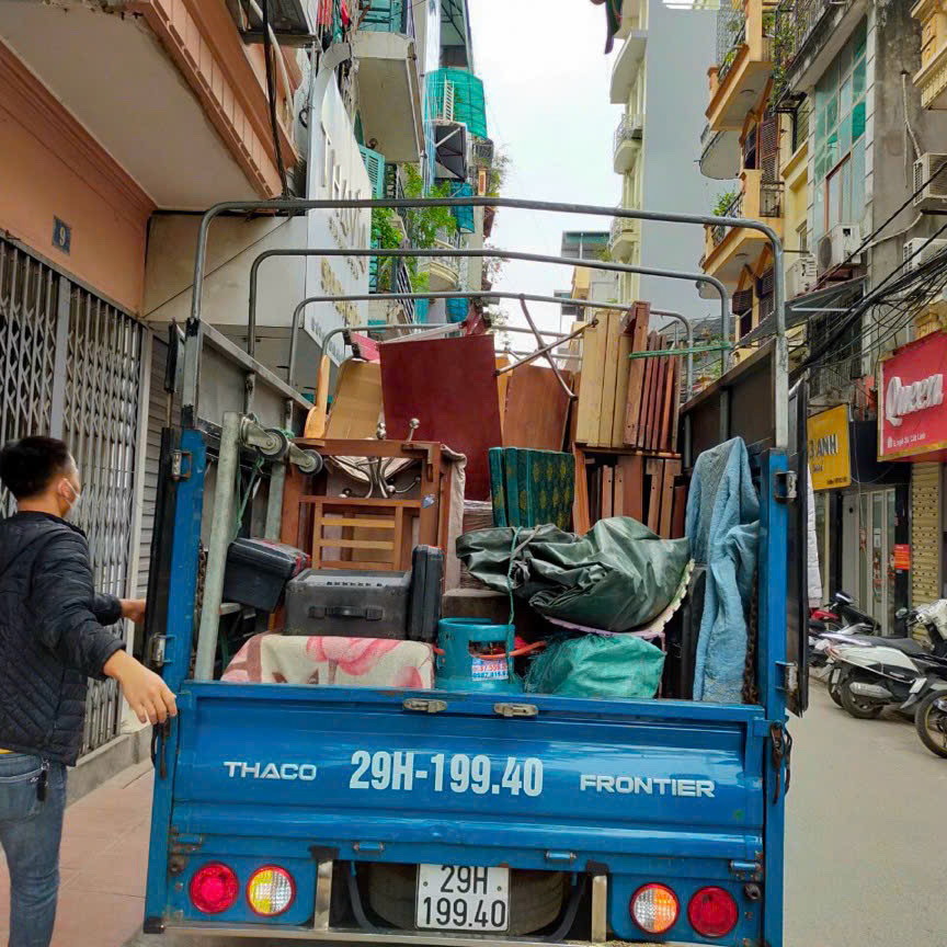 Dịch vụ chuyển nhà trọn gói phường Khâm Thiên: An tâm tuyệt đối với quy trình bọc lót tỉ mỉ.