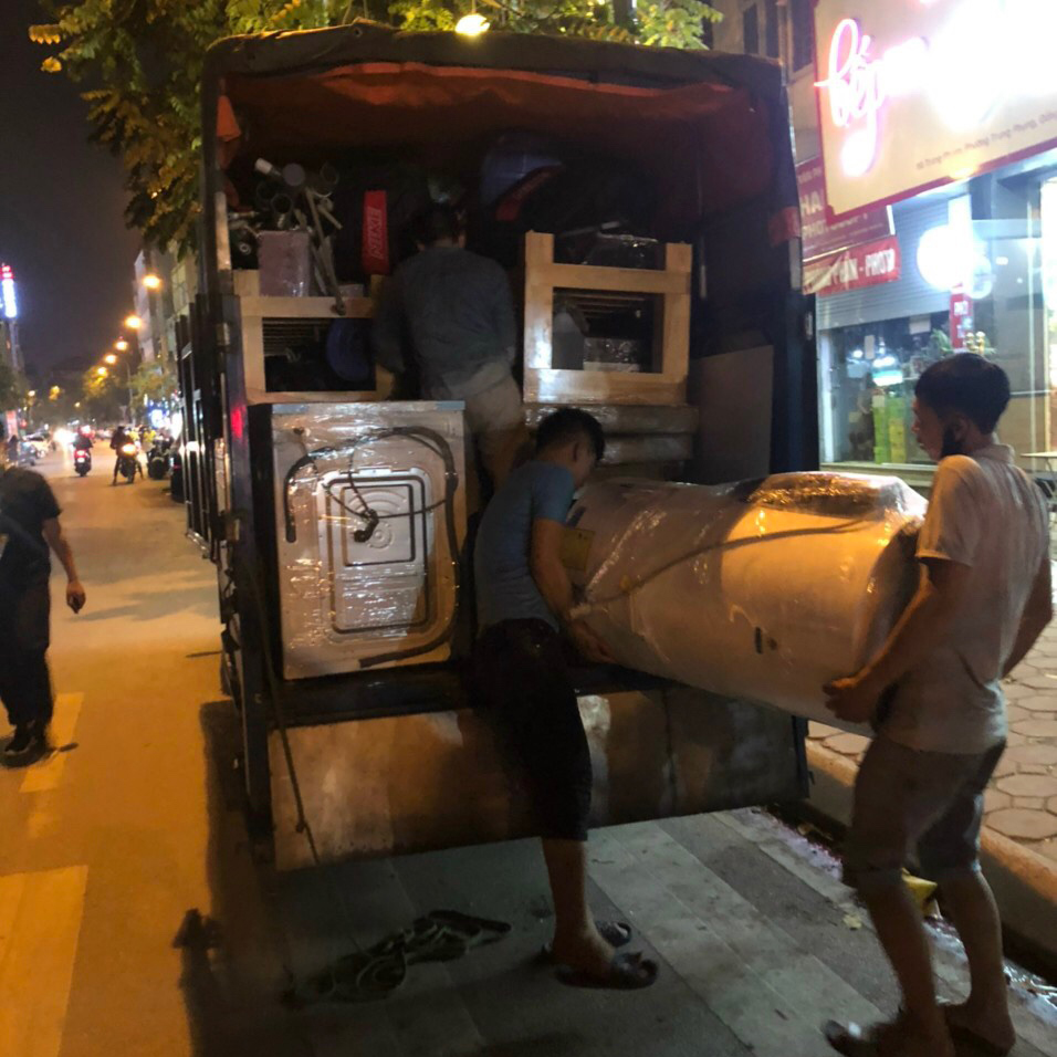 Chuyển nhà tại phố Cổ Nhuế 1