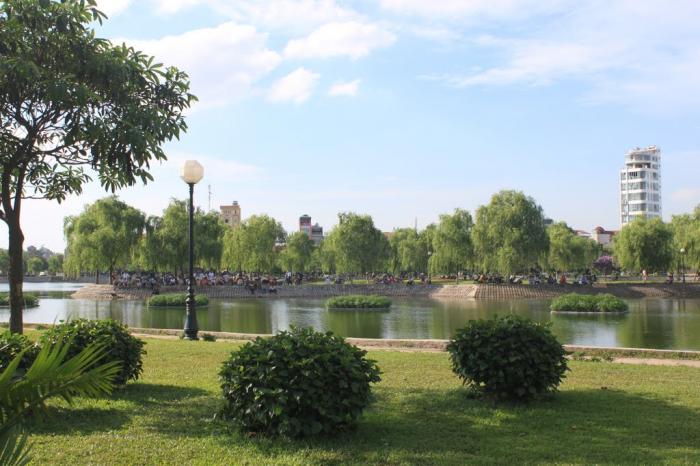 Hồ Đền Lừ
