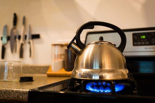 Nhập trạch có cần đun nước đầu tiên không